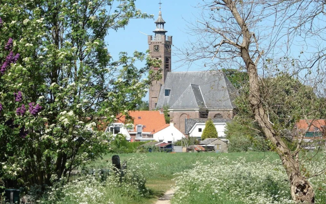 Semi-detached holiday home with facilities near the sea