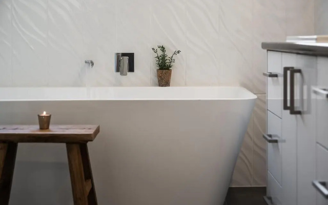 Quartz Retreat