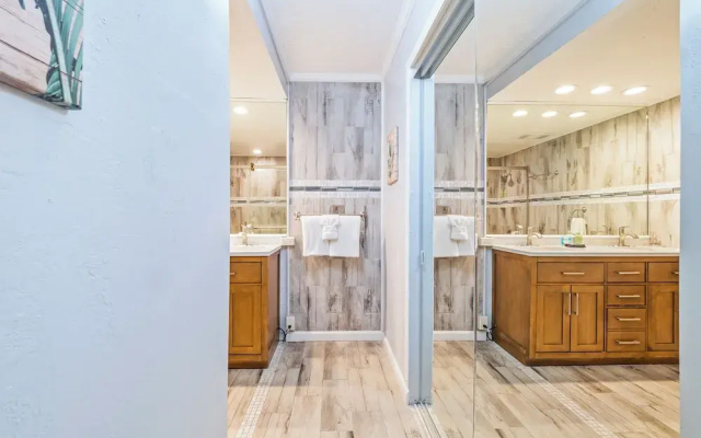 Kalanikai 118 Highly Walkable!