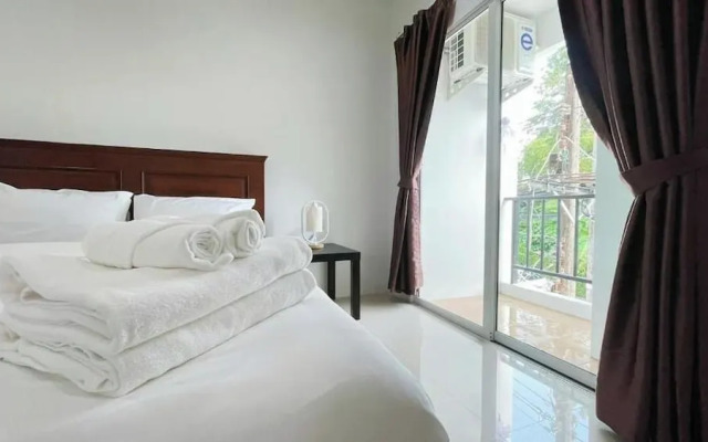 The Nap House Phuket Town