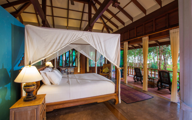 Koh Jum Beach Villas