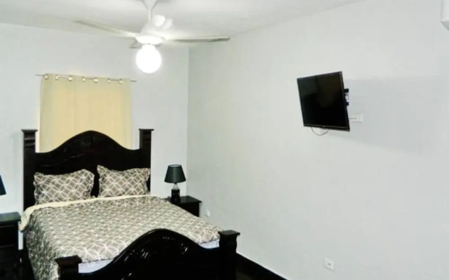 Luxury Apartment near Beach