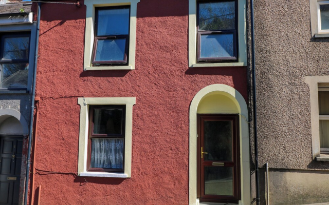 Ty Coch y Castell