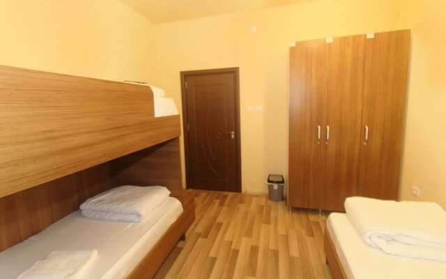 Moon Hostel in Pristina, Kosovo from 34$, photos, reviews - zenhotels.com guestroom