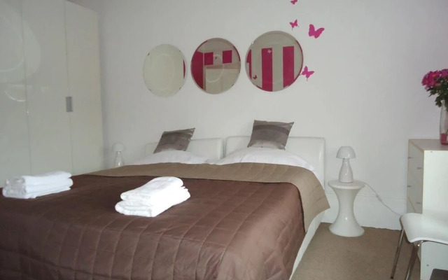 Bishopton Apartment