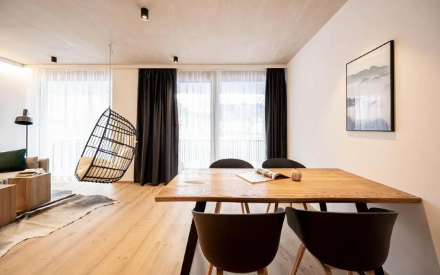 GRIMMINGlofts Top 7