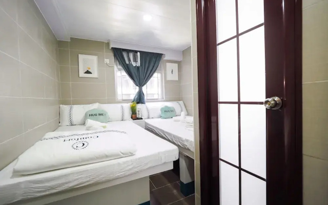 Hostel TST
