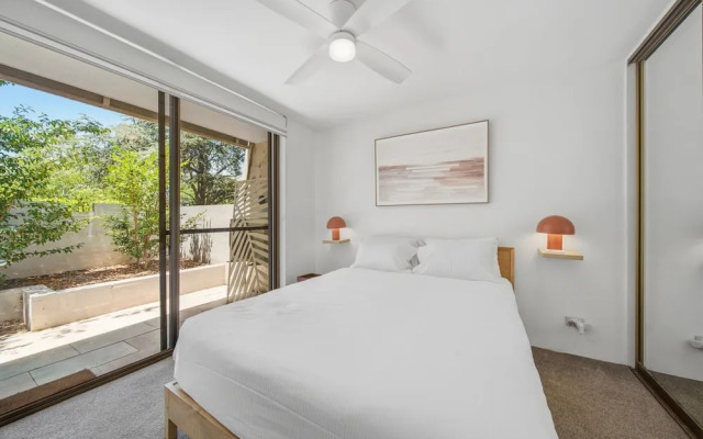 Spacious Bright Apartment With Courtyard and BBQ