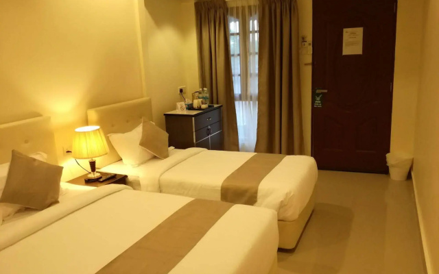 AlSafina Kijal Beach Resort & Restaurant