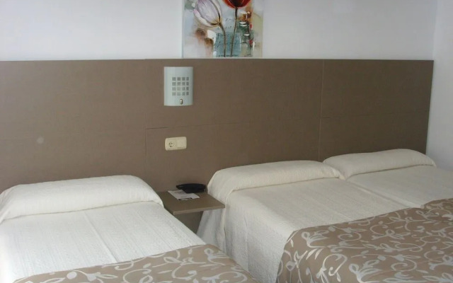 Hostal Residencia Fornos