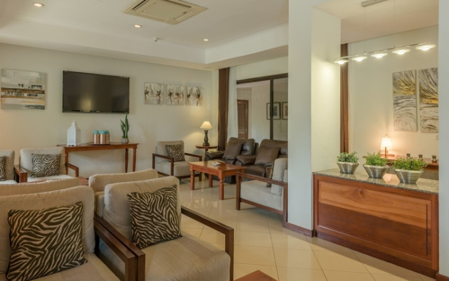 Sea Cliff Court Apartments