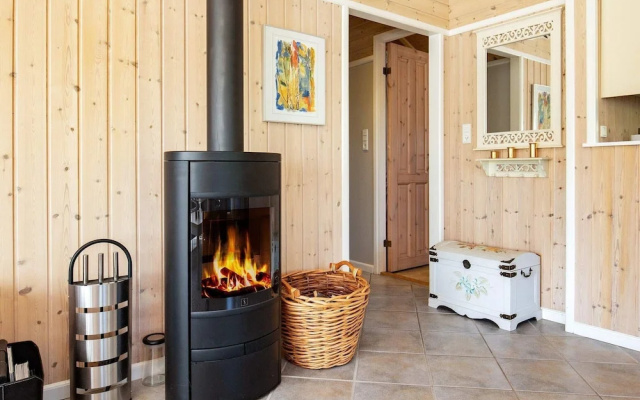 6 Person Holiday Home in Vaeggerlose