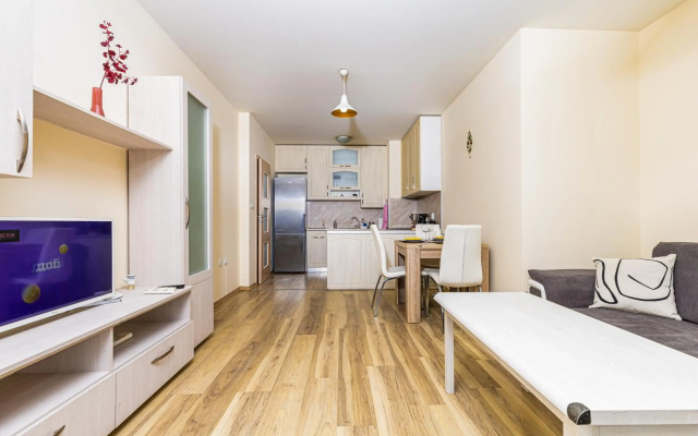 Stylish 2BD Apartment with a Nice Cozy Terrace