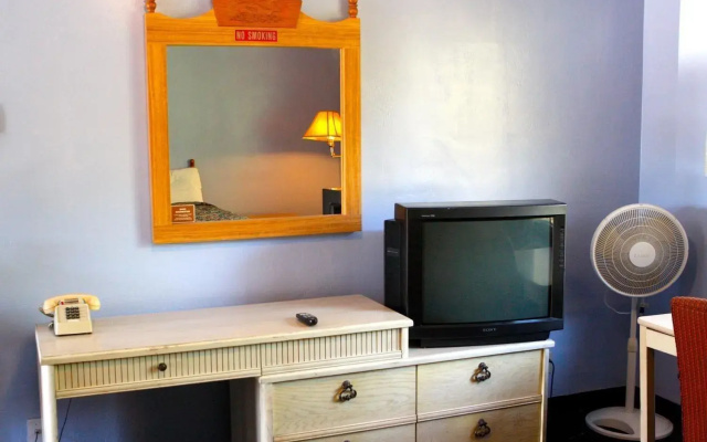 Homestead Motel