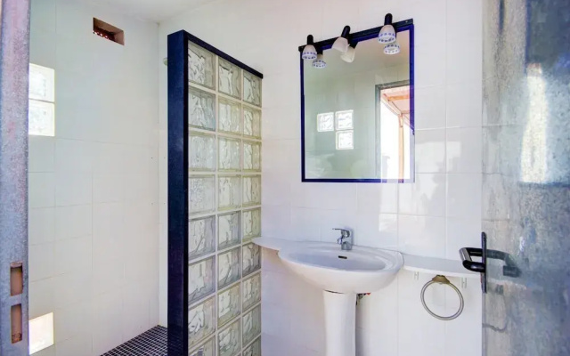 House in Empuriabrava With Private Pool