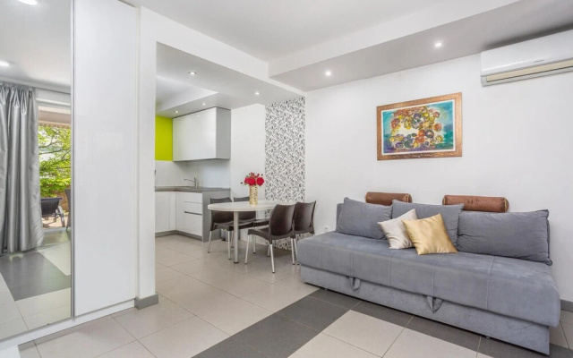 Beautiful Apartment in Njivice With Wifi and 1 Bedrooms