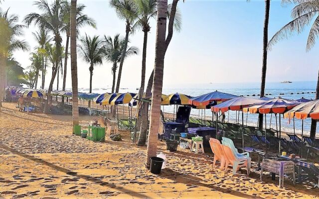 Отель Sleek 1 bed Condo Jomtien Паттайя