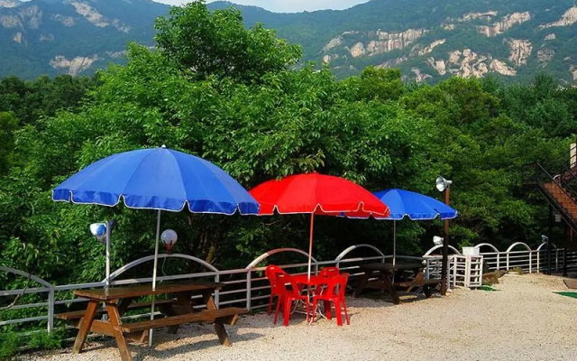 Pocheon Yeohaeng Sketch Pension