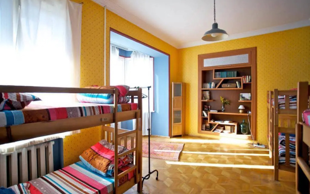 M42 Hostel