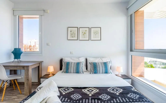 Oyster 1-BR Apt in Larnaca
