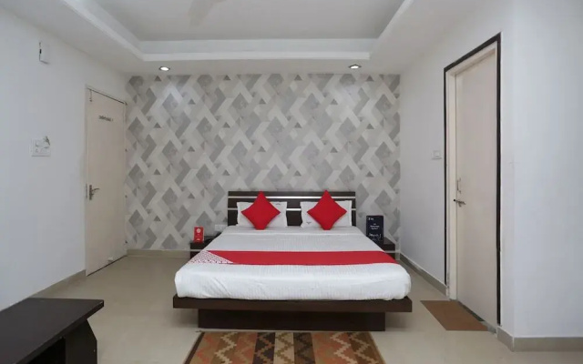 Hotel Abhinav Palace by OYO Rooms