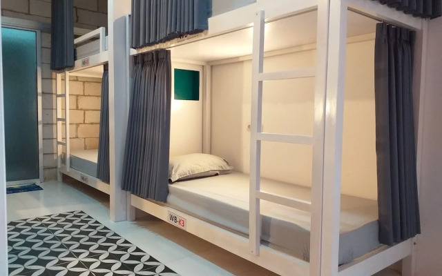 Home Addicts Hostel