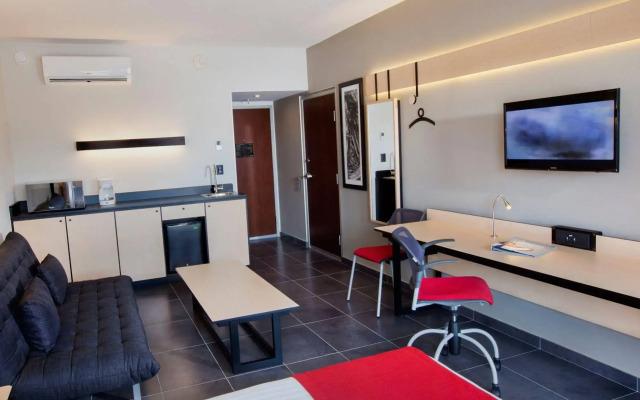 City Express Plus by Marriott Cabo San Lucas
