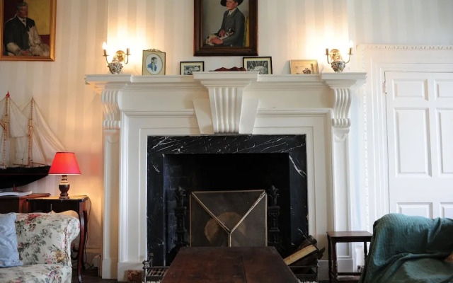 Kelly House