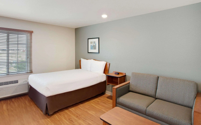 WoodSpring Suites College Station