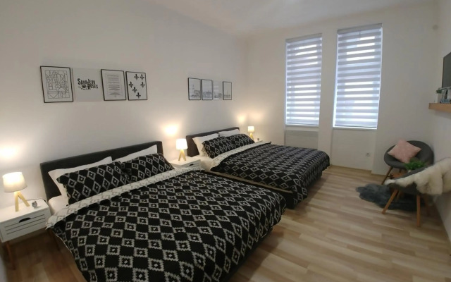 Apartments Sari