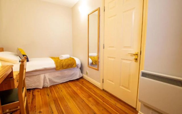 The Harbour Mills, The Willow by Shortstays