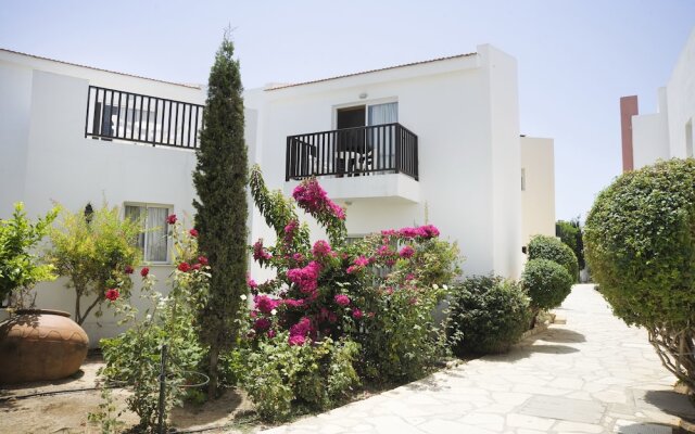 Akti Beach Village Resort in Chlorakas, Cyprus from 135$, photos, reviews - zenhotels.com hotel front