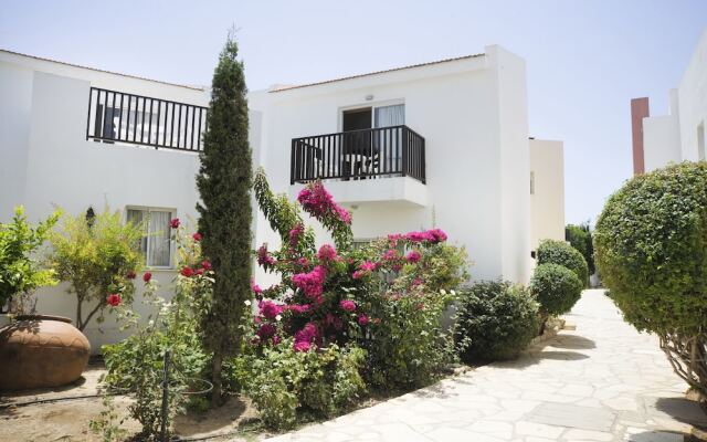 Akti Beach Village Resort in Chlorakas, Cyprus from 135$, photos, reviews - zenhotels.com hotel front