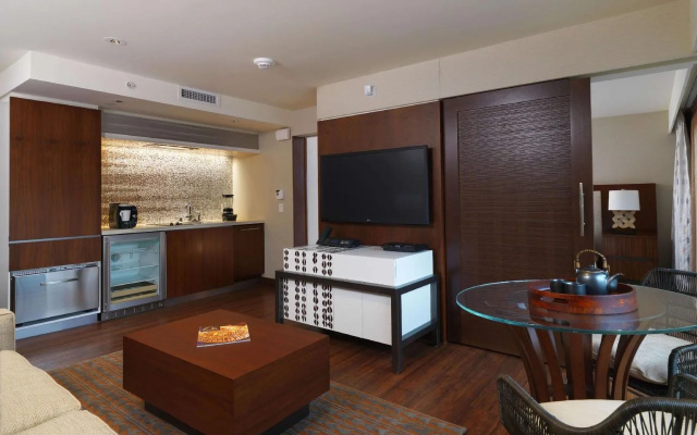 Hilton Grand Vacations Club Hokulani Waikiki Honolulu