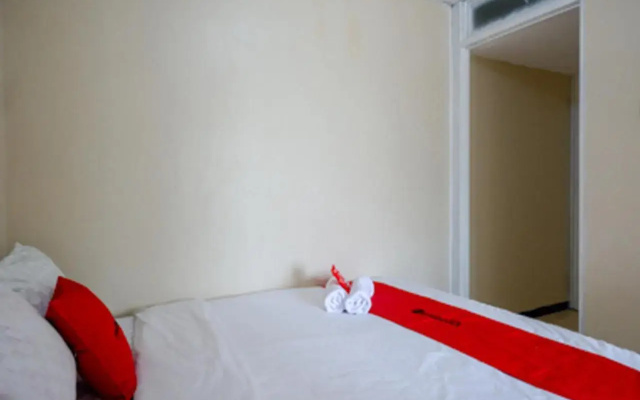 RedDoorz near Ahmad Yani Monument Park Kudus