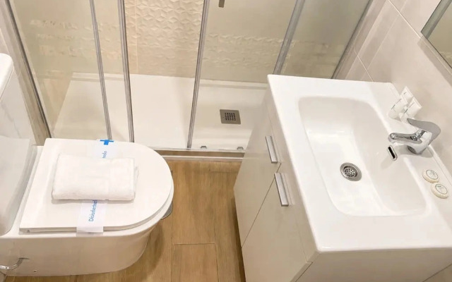Ifema V in Madrid With 1 Bathrooms