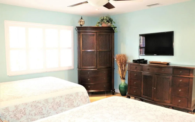 Jamaica Royale 002 - 1 Br Condo