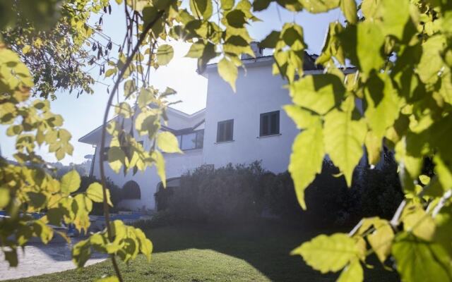 Отель Il Pettirosso B&B Италия, Гроттаферрата - отзывы, цены и фото номеров - забронировать отель Il Pettirosso B&B онлайн вид на фасад