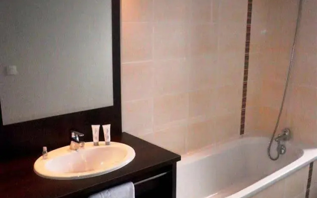 Le Blanchon Hotel