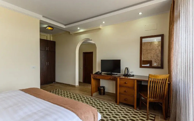 . DENY Inn Resort SPA