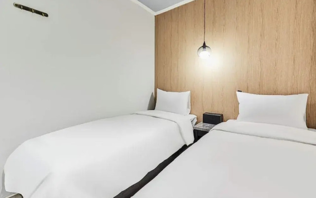 Hotel WO Yongsan Station