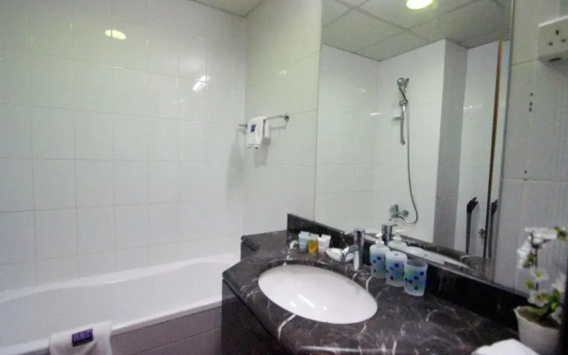 Kennedy Towers - Al Noujoum Tower