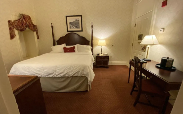 General Morgan Inn
