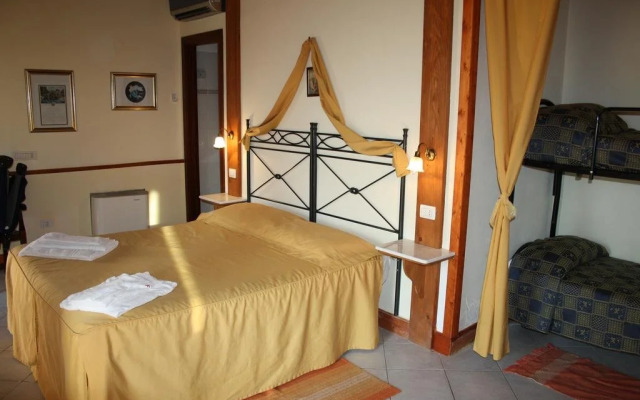 Le Rocche - Guest House