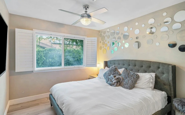 Highly Upgraded 4bd2bath Home With Private Pool