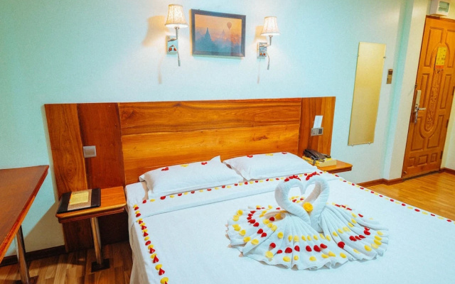 Hotel 8