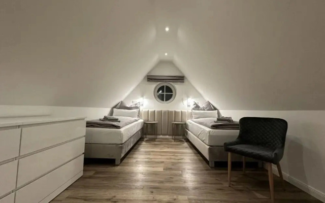 Eiderhuus Modern Retreat