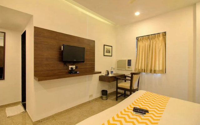 FabHotel Swamini Niwas Malad East