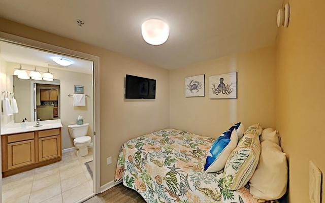 Palm2705 2 Bedroom Condo