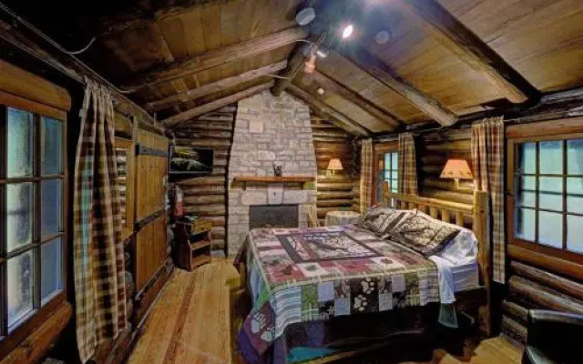 White Pines Inn